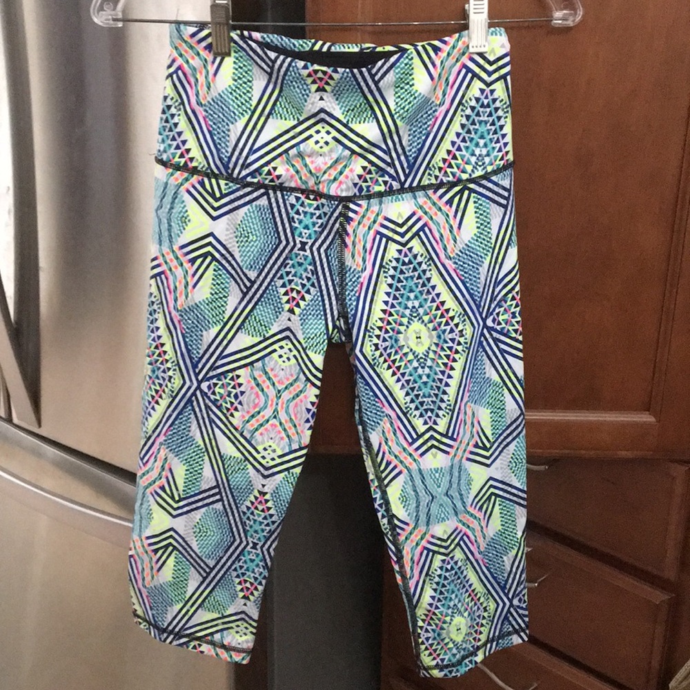 Victoria’s Secret VSX Sport Knockout Crop Legging